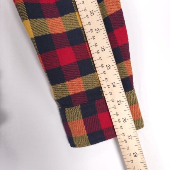 NWT FJALLRAVEN Flannel Shirt Red Plaid Skog Slim‎ Fit Long Sleeve Outdoor LARGE - Picture 9 of 16